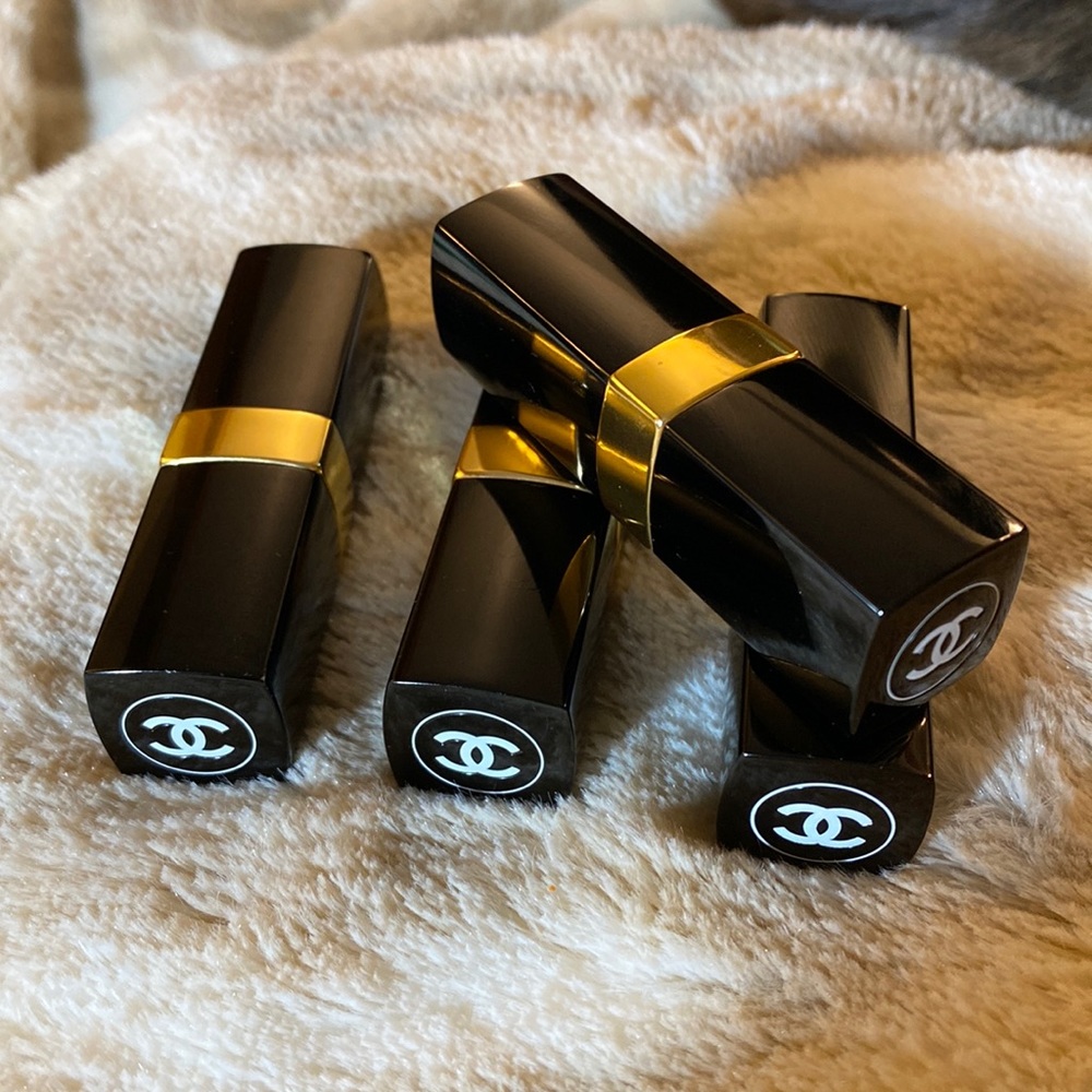 Chanel - Rouge Coco Hydrating Lipsticks (2 colors)